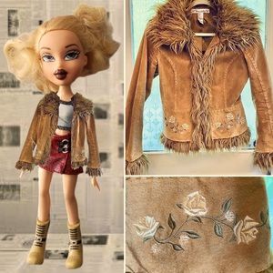 euc vtg y2k•suede coat bratz doll furry trim crop jacket w/embroidered roses